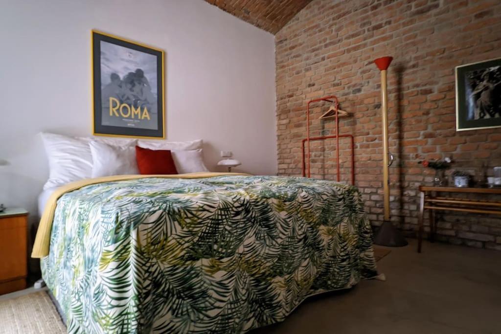 Romantic And Atypical Apartments In Prague'S Montmartre Eksteriør bilde