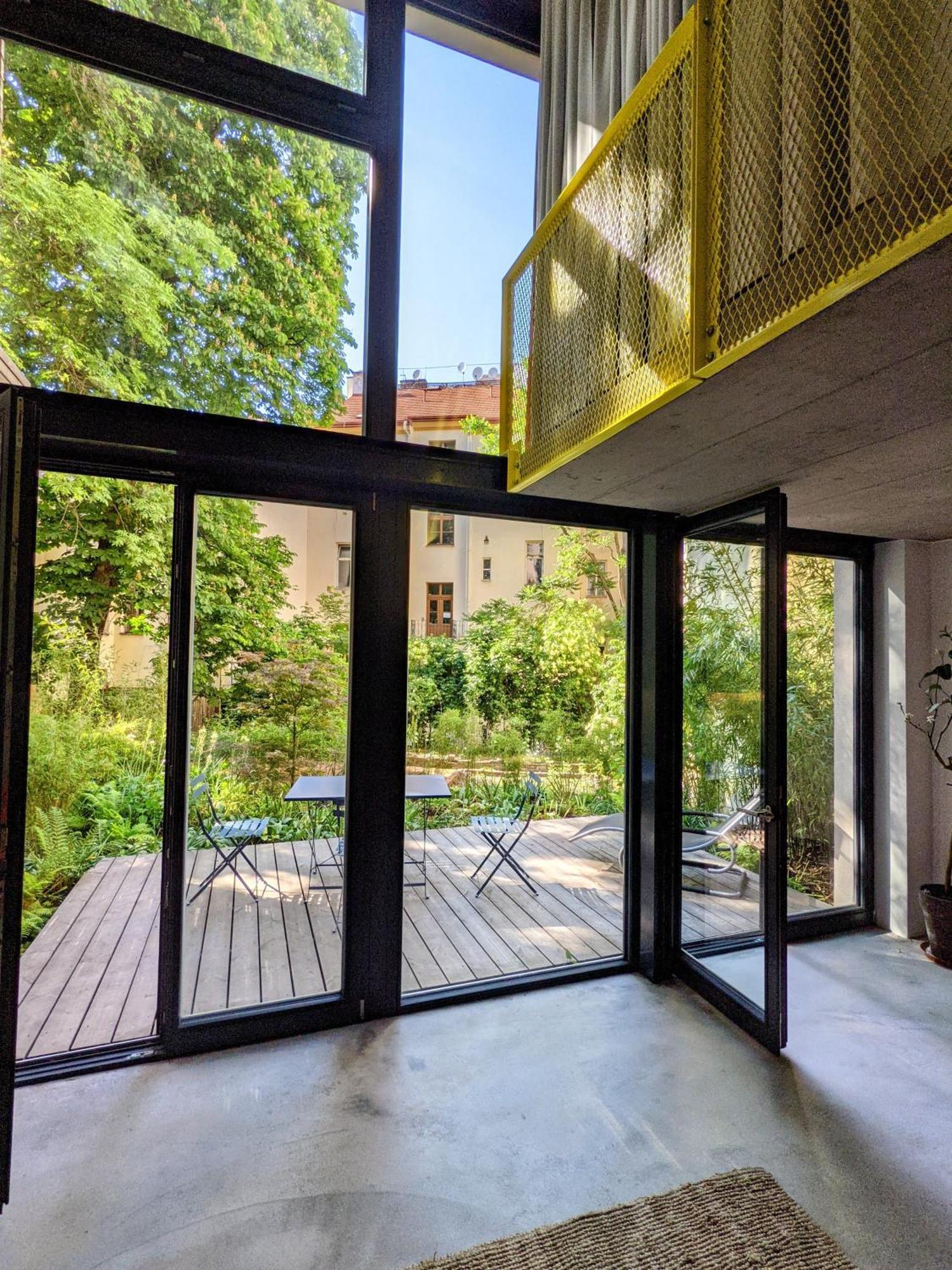 Romantic And Atypical Apartments In Prague'S Montmartre Eksteriør bilde