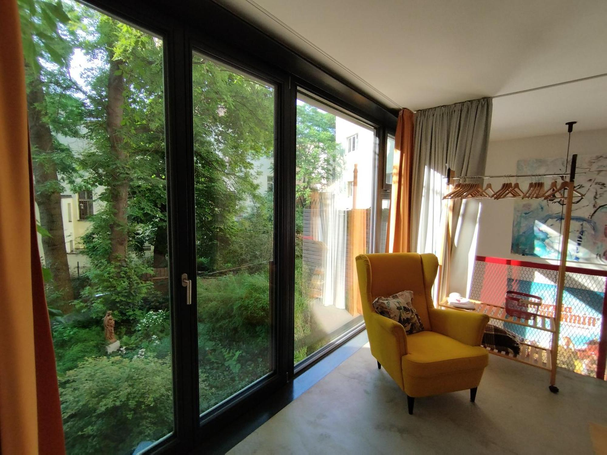 Romantic And Atypical Apartments In Prague'S Montmartre Eksteriør bilde